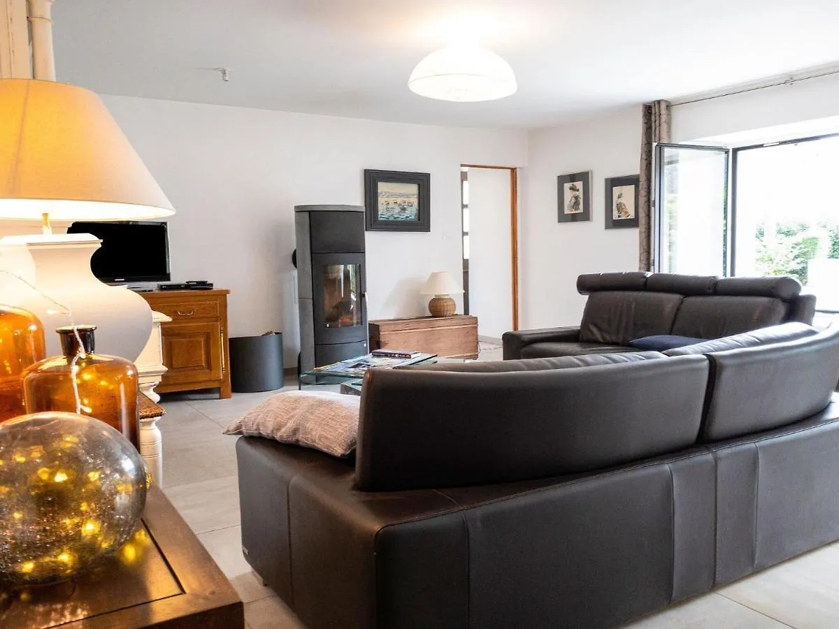 Holiday Home Only 2Km From Tr Veneuc Beach سان-كواي-بورتريو 0*,  فرنسا