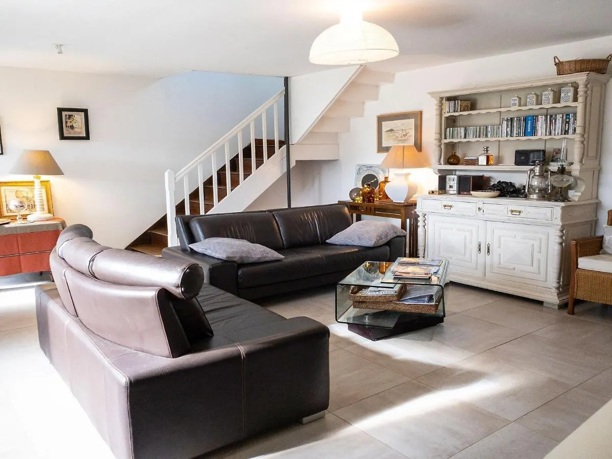 Holiday Home Only 2Km From Tr Veneuc Beach سان-كواي-بورتريو